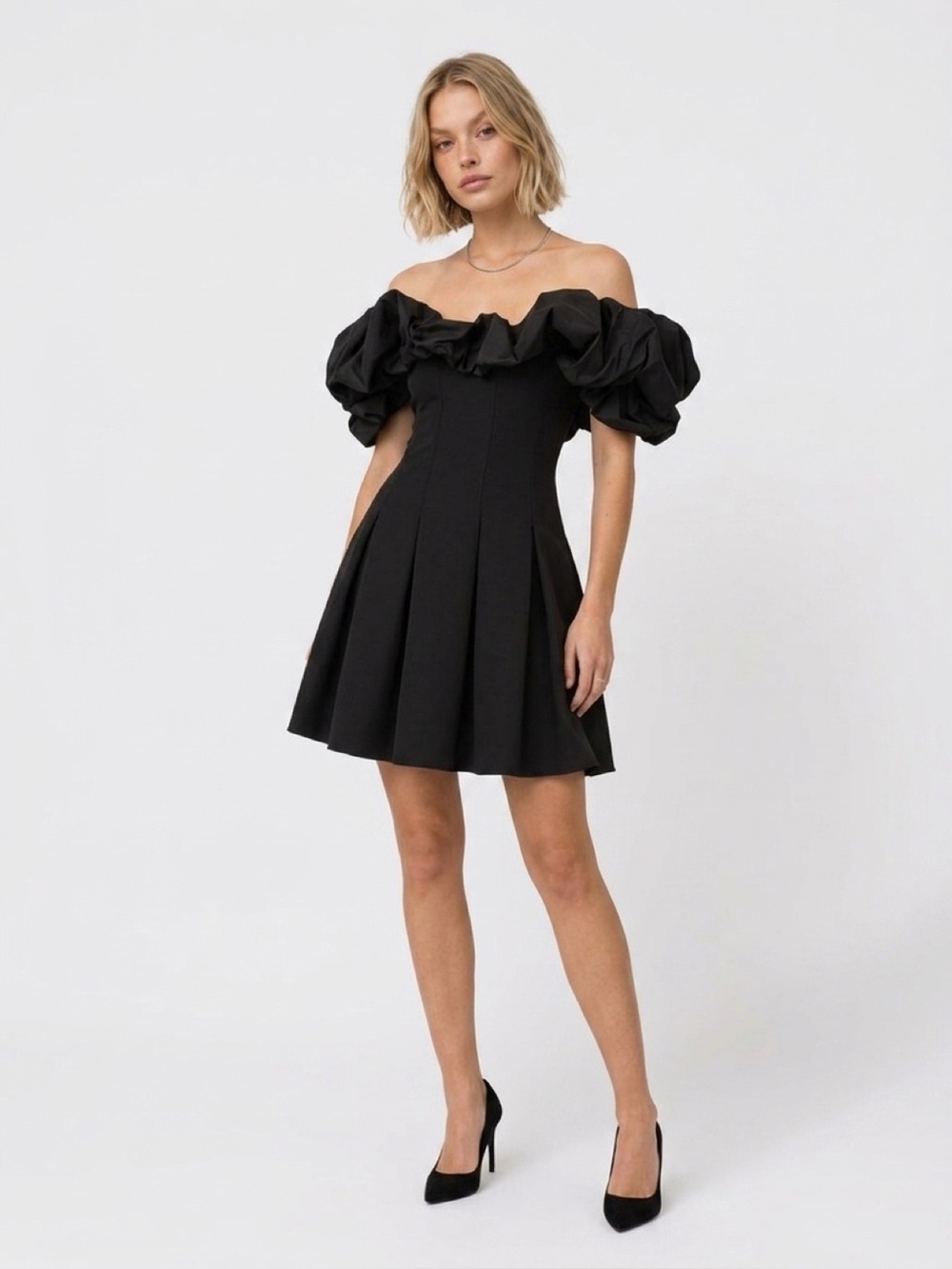 Mac Duggal Black Ruffle Off shoulder Size 4